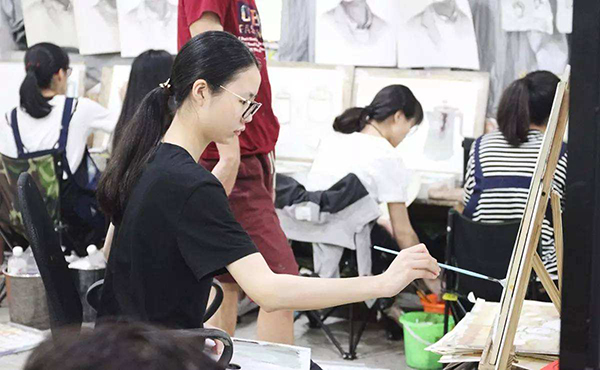高中学美术有前途吗?
