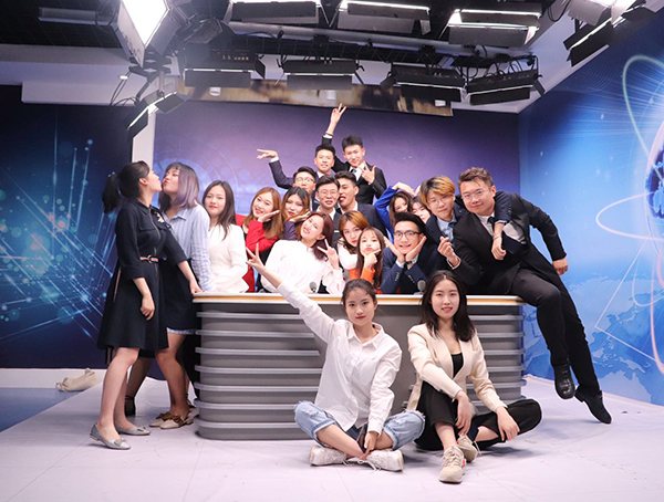 我们发明了一套特殊的背文常技巧——“谐音记忆法