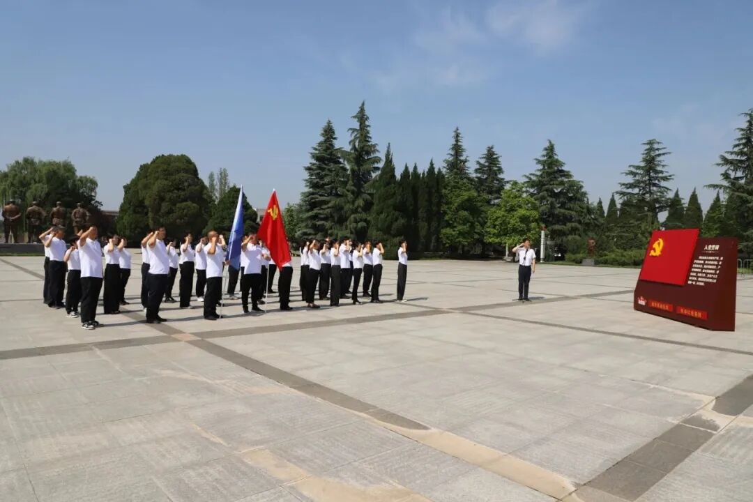 “七一”建党节|西安海荣企业集团党委第九支部参加“铭记先烈功绩，肩负时代使命”主题教育活动